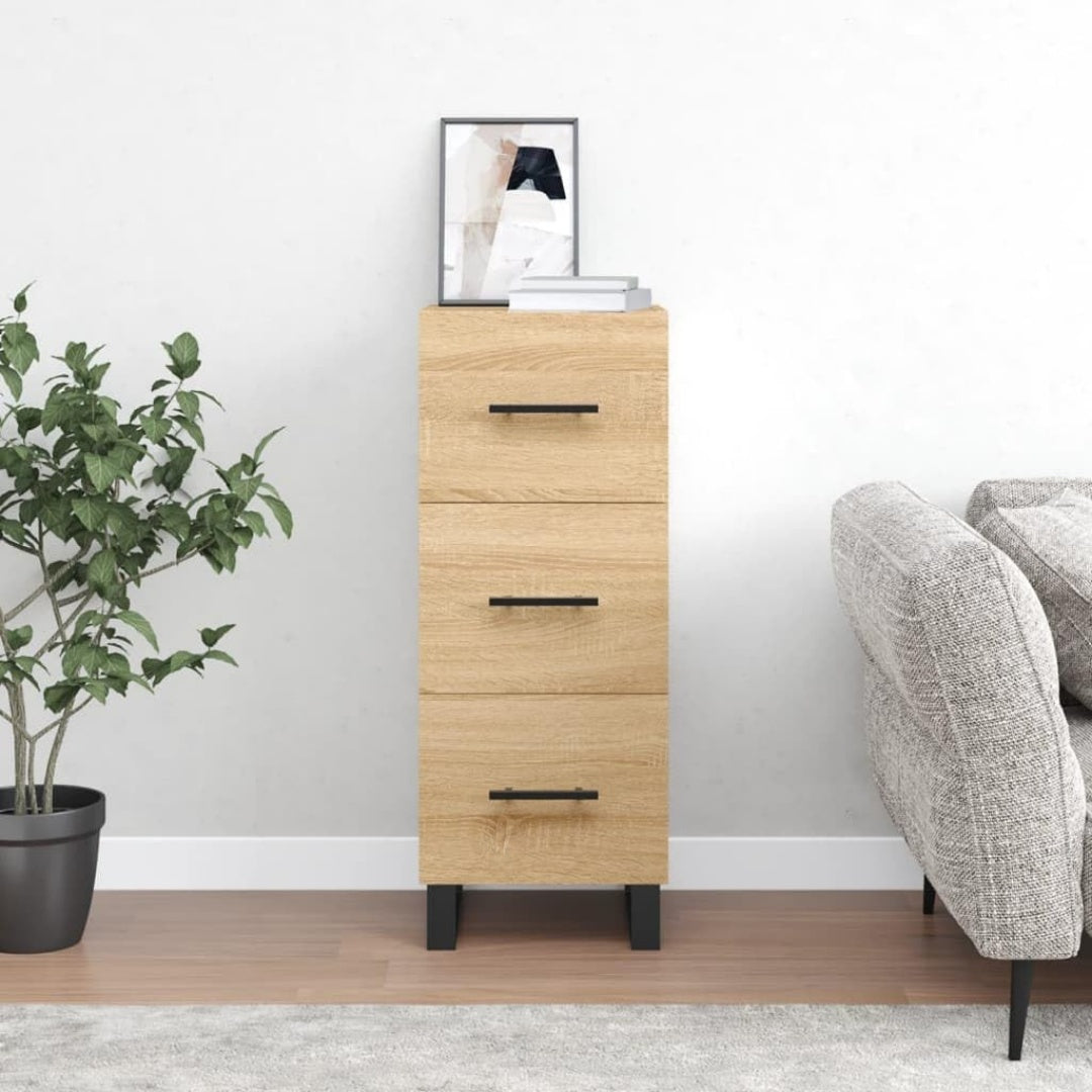 Schubladen treffen bei dem Sideboard auf ein Metallgestell